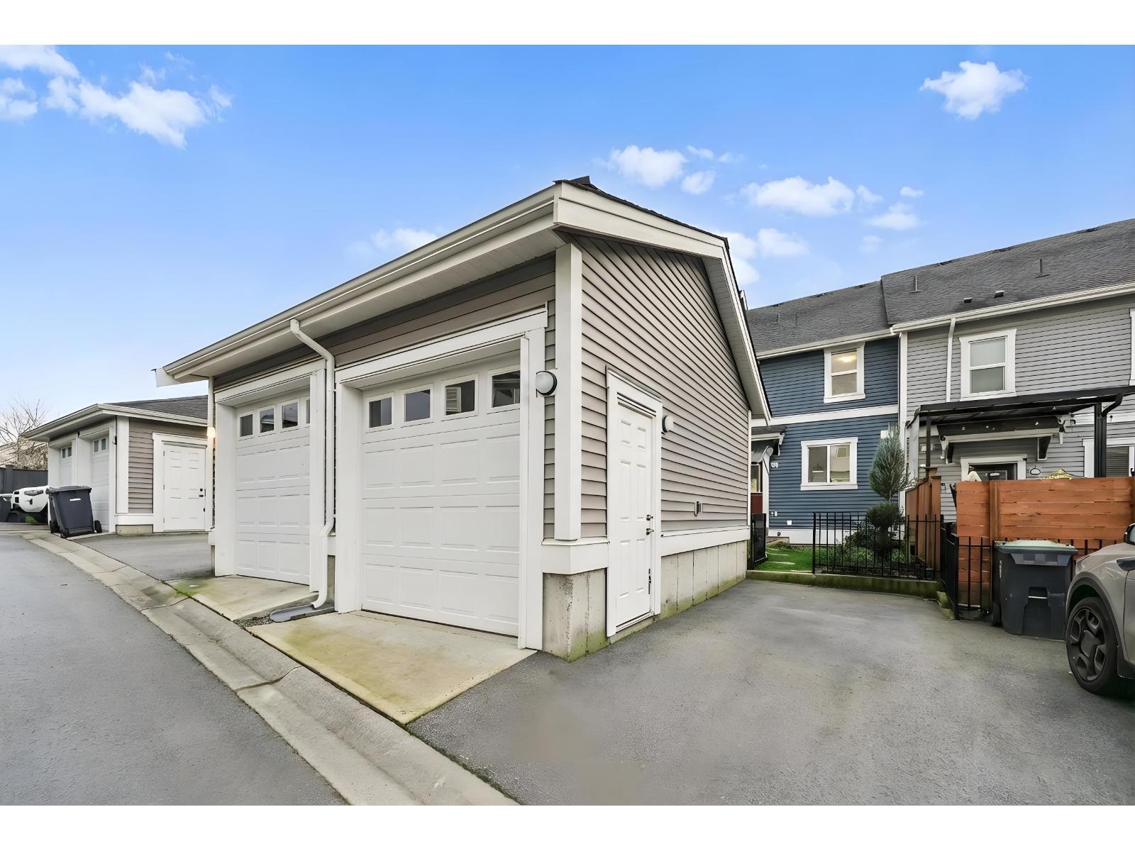 20181 83 Avenue, Langley, British Columbia  V2Y 4L1 - Photo 28 - R3083211