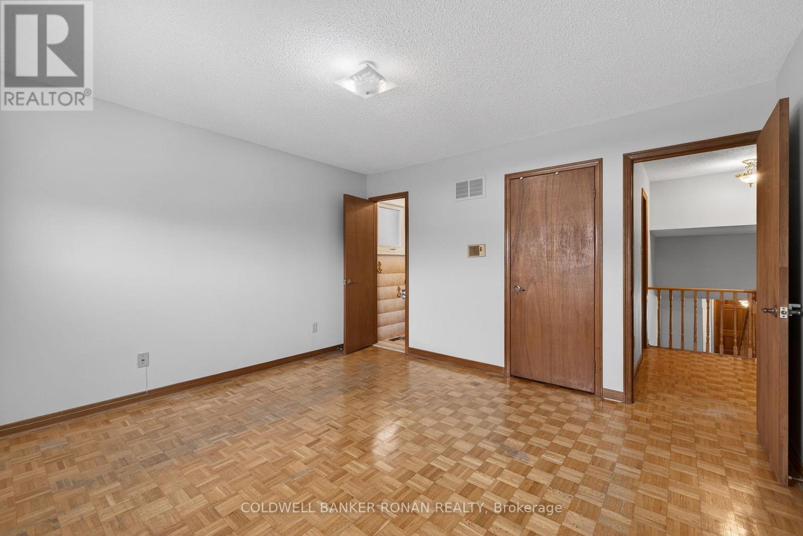 74 Minglehaze Drive, Toronto, Ontario  M9V 4W9 - Photo 30 - W12730458