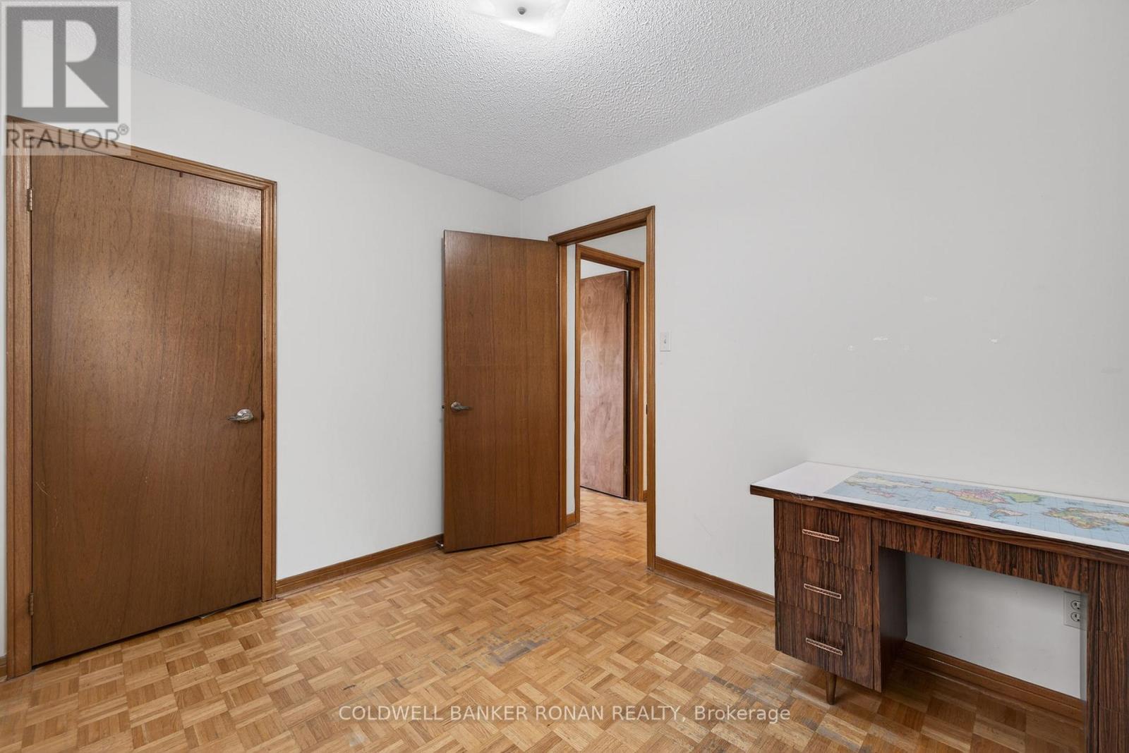 74 Minglehaze Drive, Toronto, Ontario  M9V 4W9 - Photo 36 - W12730458