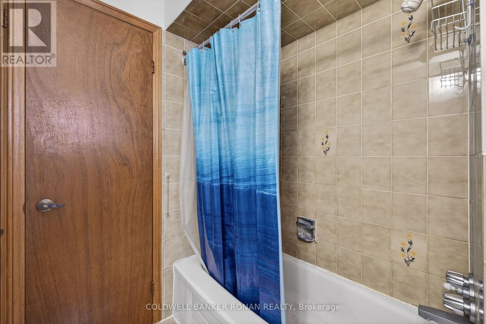 74 Minglehaze Drive, Toronto, Ontario  M9V 4W9 - Photo 38 - W12730458