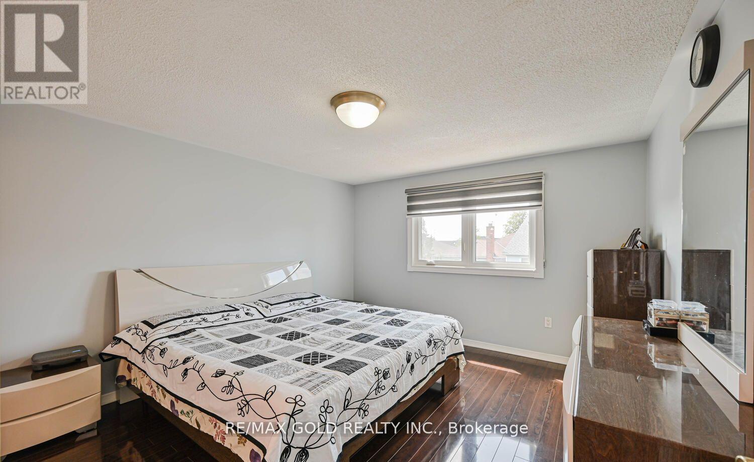 101 Beaconsfield Avenue, Brampton, Ontario  L6Y 4R6 - Photo 25 - W12730468