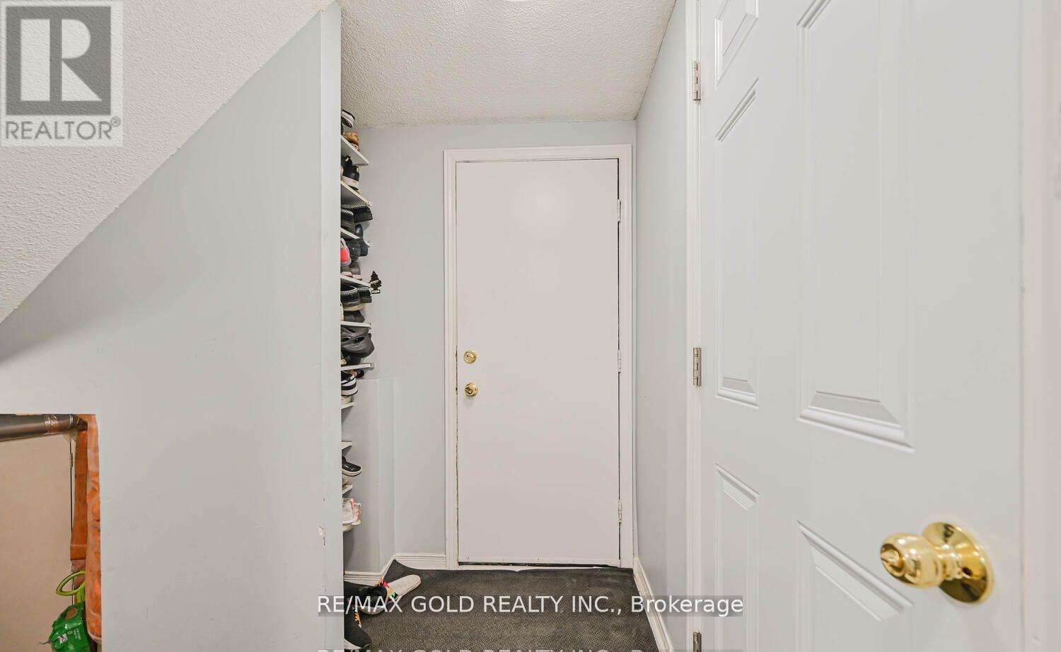 101 Beaconsfield Avenue, Brampton, Ontario  L6Y 4R6 - Photo 35 - W12730468