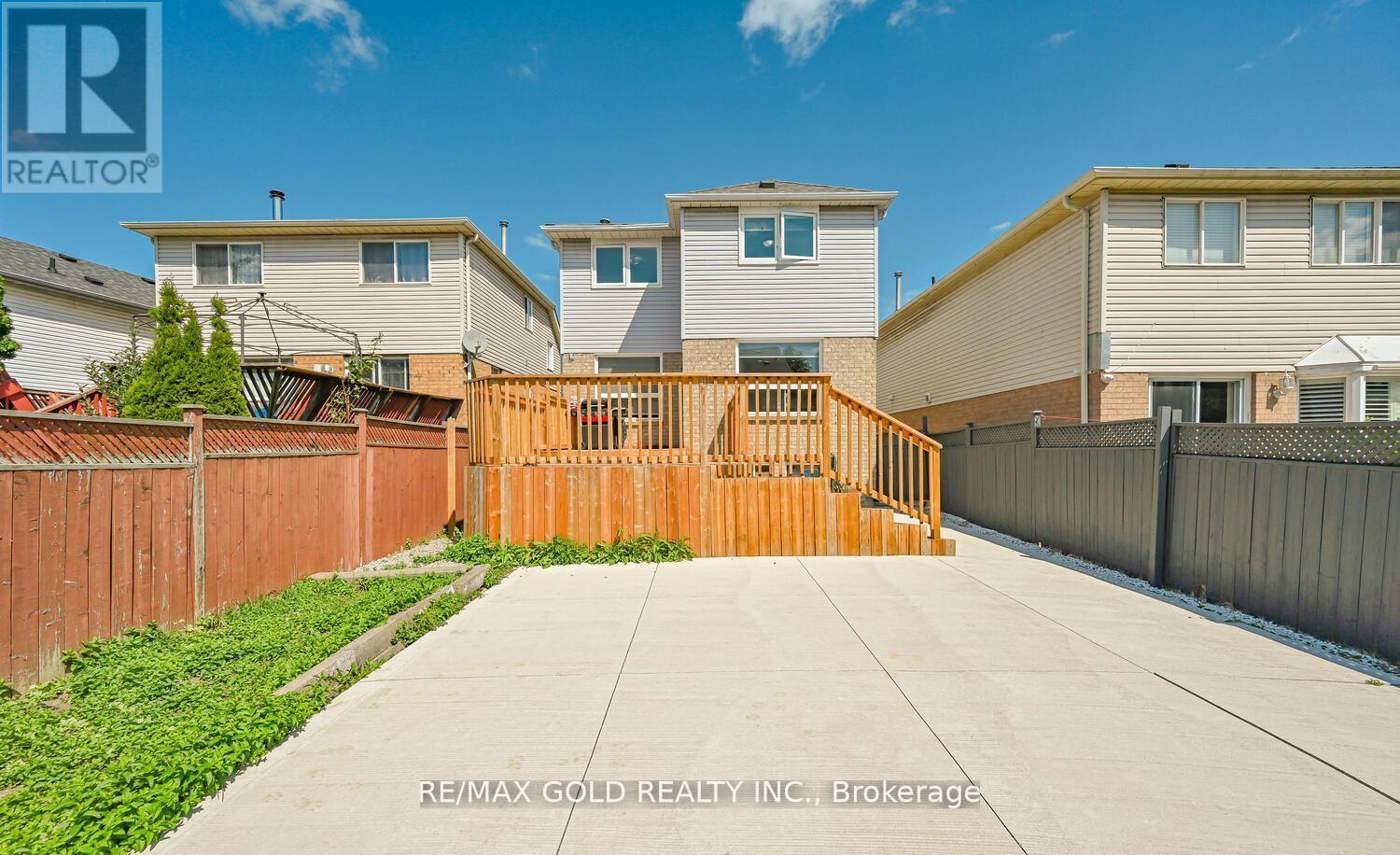 101 Beaconsfield Avenue, Brampton, Ontario  L6Y 4R6 - Photo 39 - W12730468