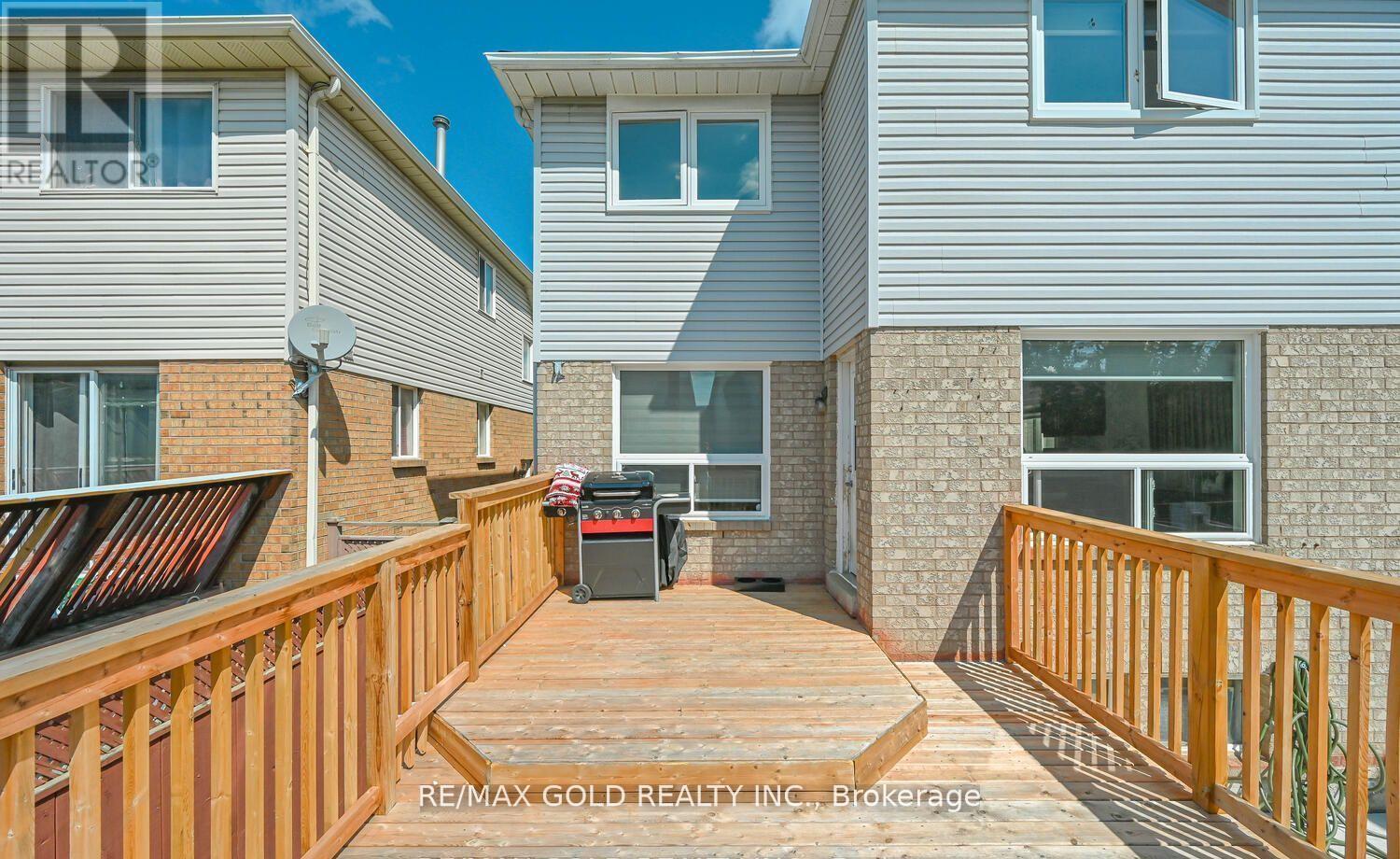 101 Beaconsfield Avenue, Brampton, Ontario  L6Y 4R6 - Photo 40 - W12730468