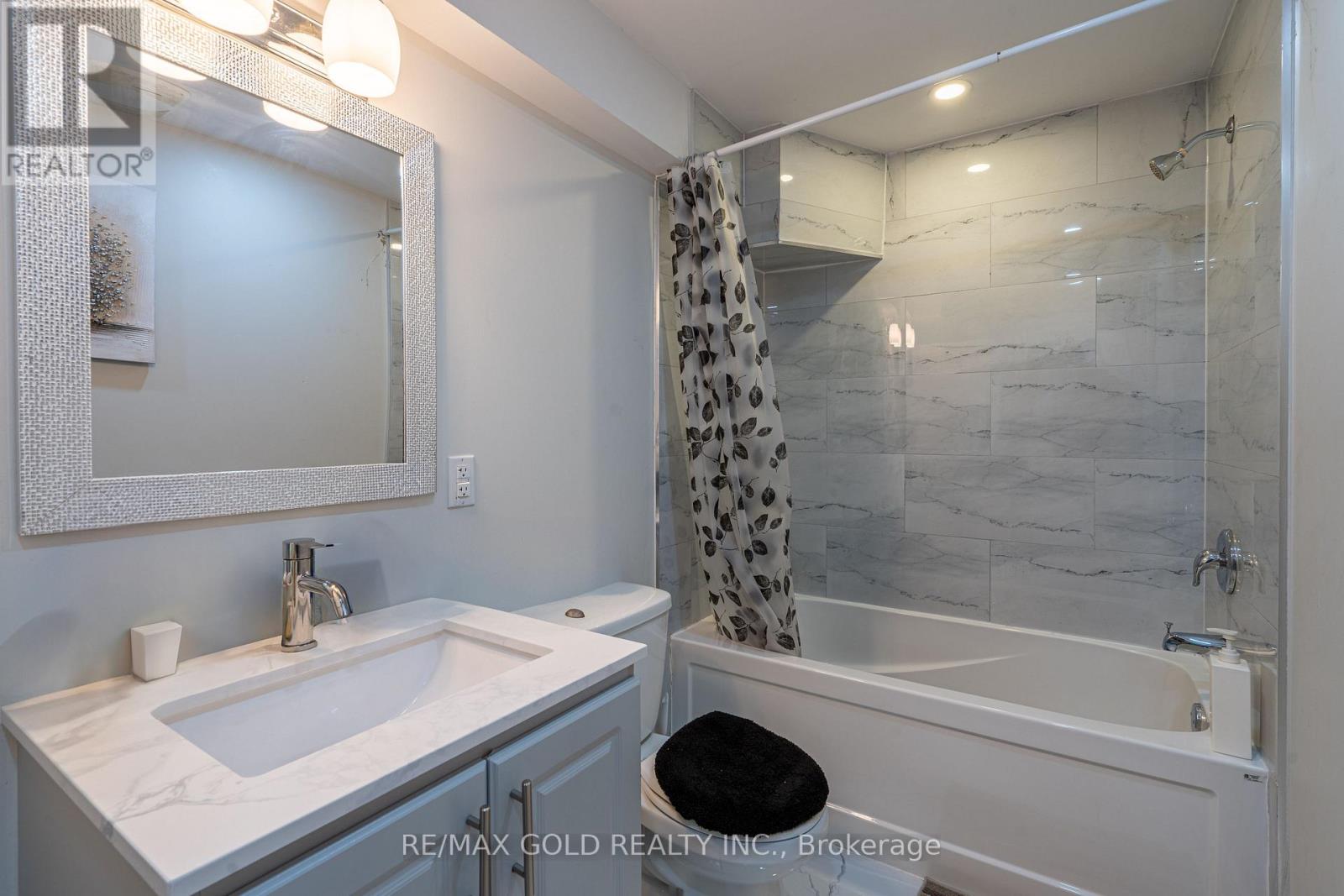 12 Torraville Street, Brampton, Ontario  L6R 0Y5 - Photo 44 - W12730482