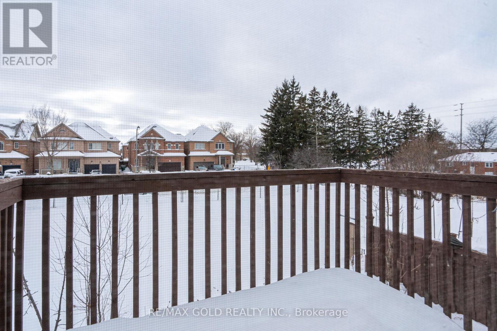 12 Torraville Street, Brampton, Ontario  L6R 0Y5 - Photo 7 - W12730482