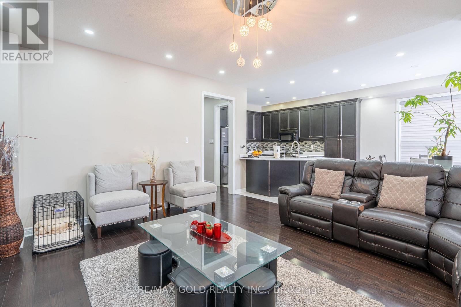 12 Torraville Street, Brampton, Ontario  L6R 0Y5 - Photo 9 - W12730482