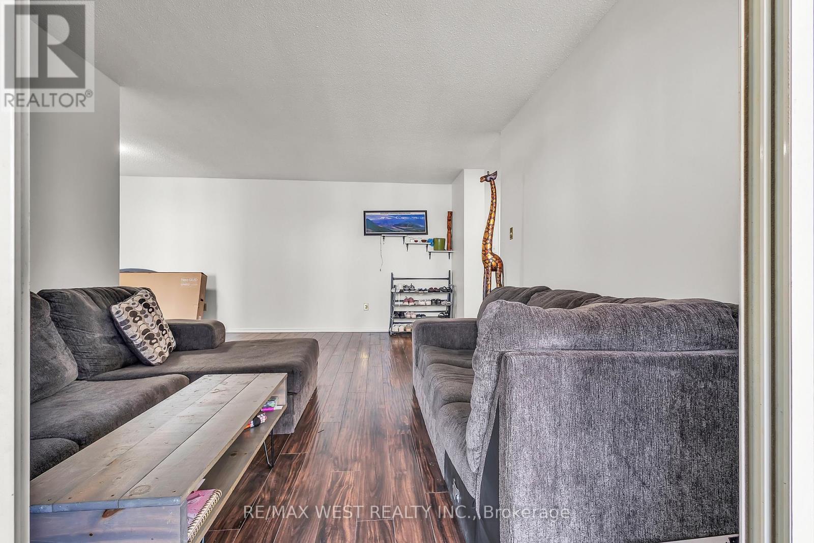 1107 - 100 County Court Boulevard, Brampton, Ontario  L6W 3X1 - Photo 10 - W12730512