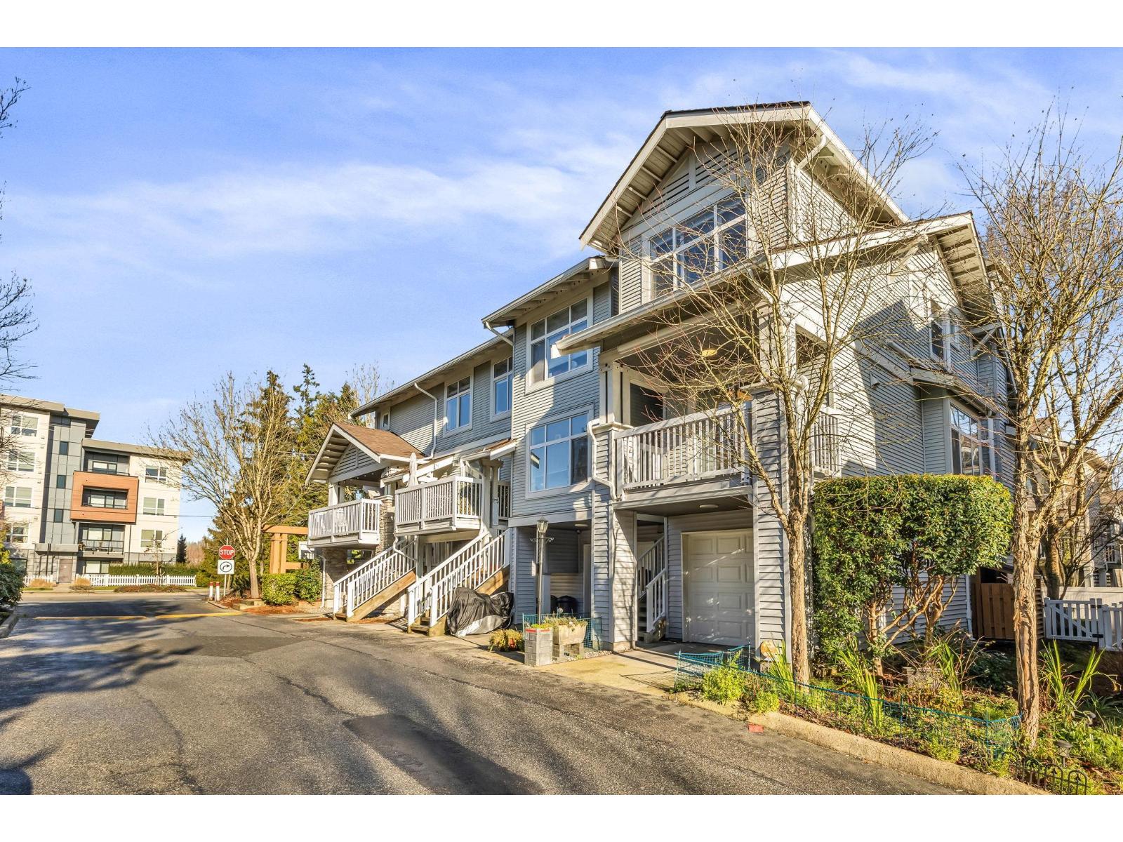 4 7179 201 Street Street, Langley, British Columbia  V2Y 2Y9 - Photo 3 - R3083070