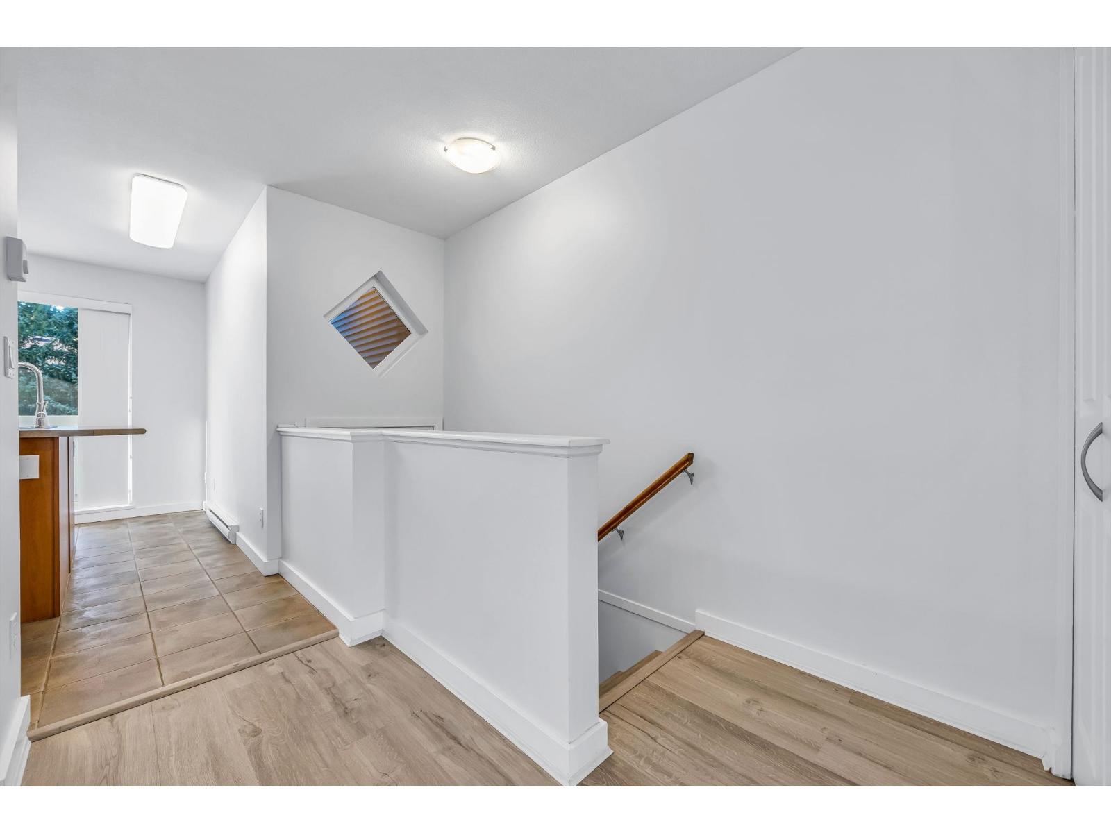 4 7179 201 Street Street, Langley, British Columbia  V2Y 2Y9 - Photo 5 - R3083070