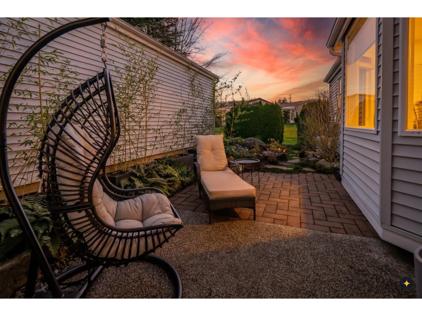 28 2345 Cranley Drive, Surrey, British Columbia  V4A 9G5 - Photo 4 - R3082525