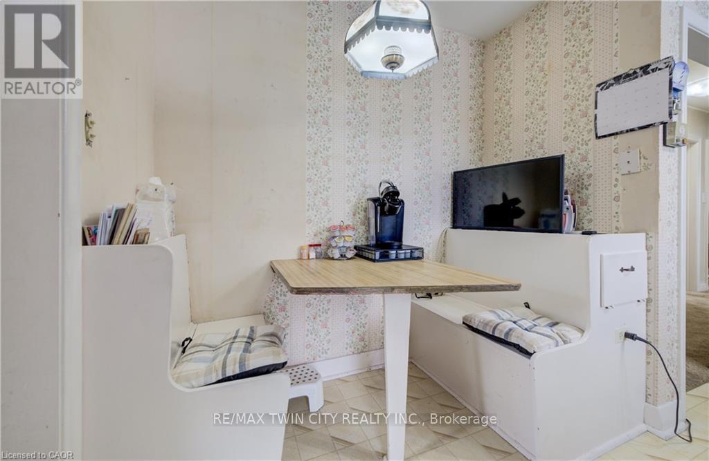 33 Elginfield Drive, Guelph, Ontario  N1E 4E5 - Photo 10 - X12730462