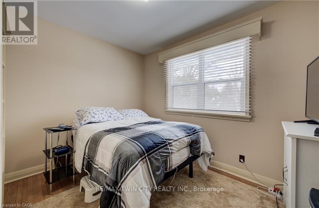 33 Elginfield Drive, Guelph, Ontario  N1E 4E5 - Photo 13 - X12730462