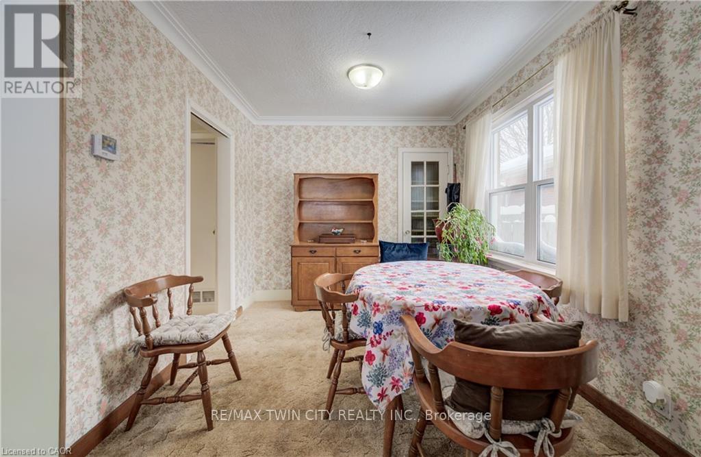 33 Elginfield Drive, Guelph, Ontario  N1E 4E5 - Photo 8 - X12730462