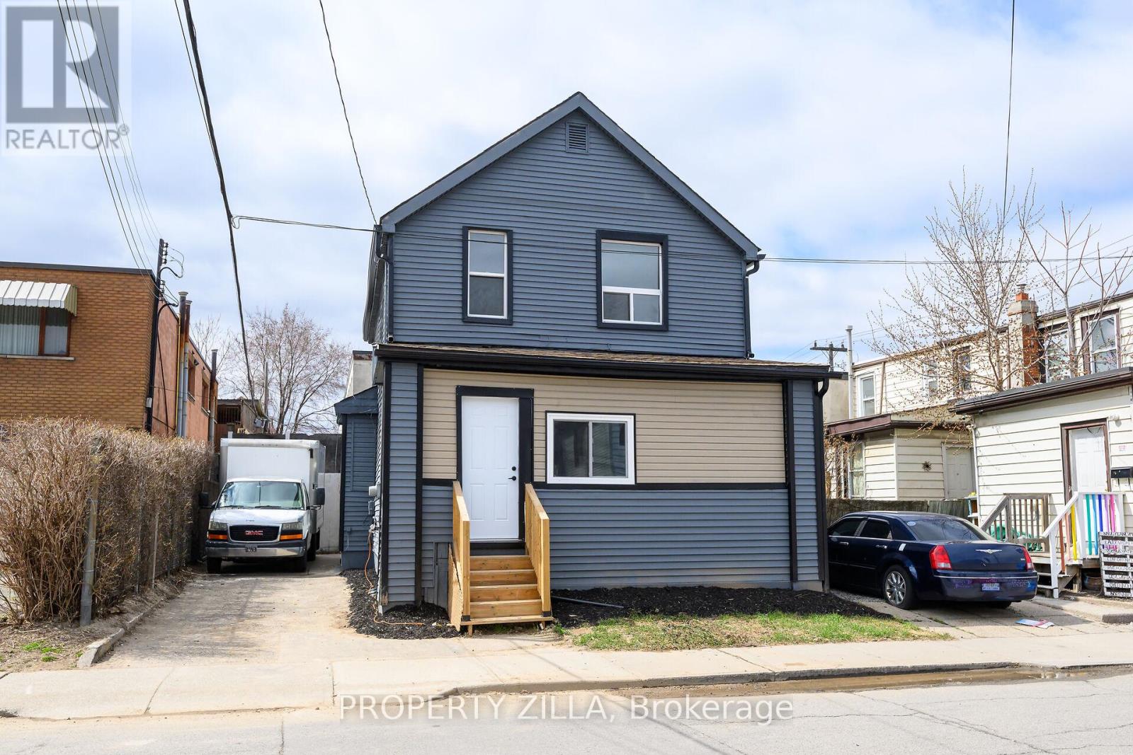 31 GREENAWAY AVE AVENUE, Hamilton, Ontario