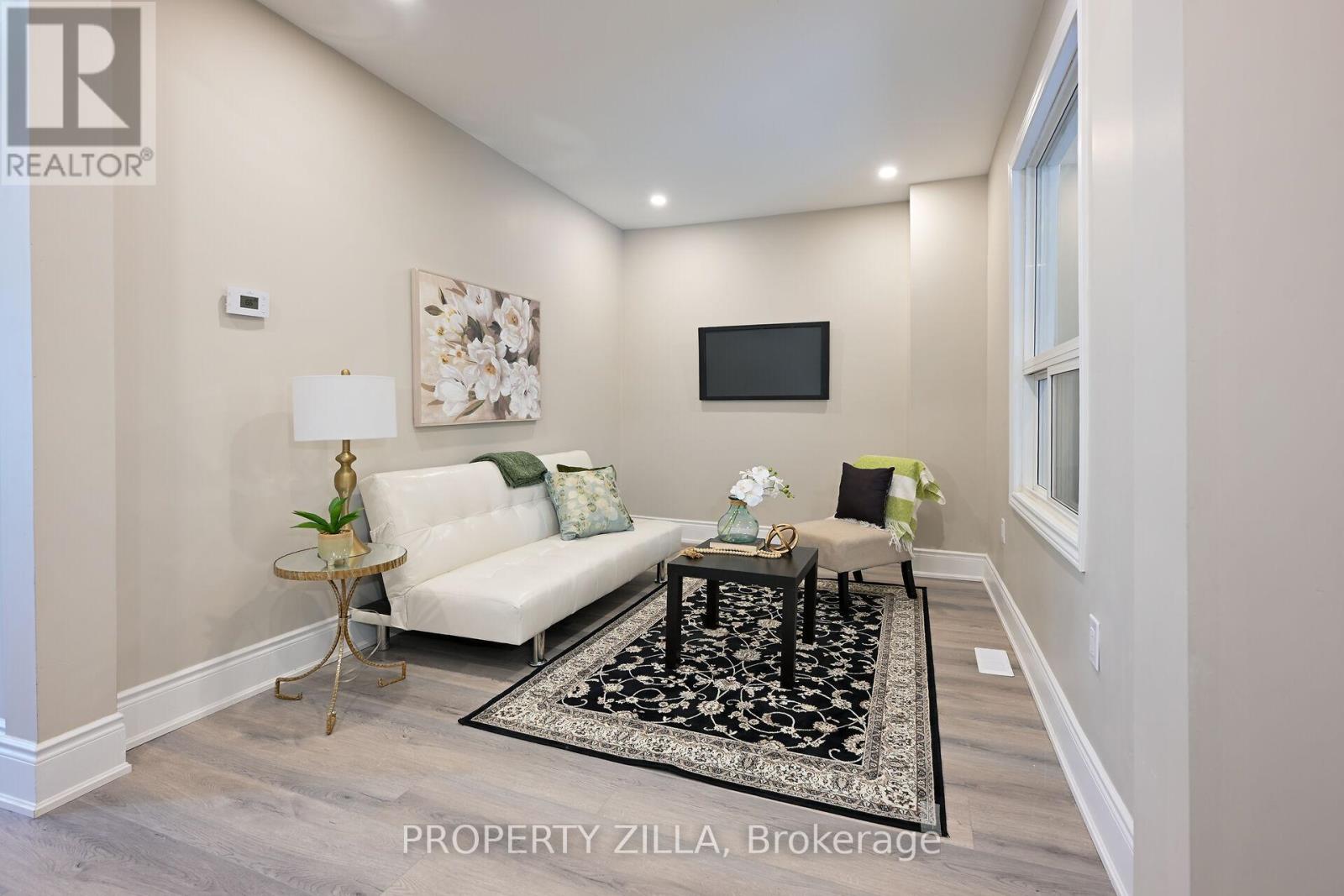 31 Greenaway Ave Avenue, Hamilton, Ontario  L8C 6C3 - Photo 6 - X12730464