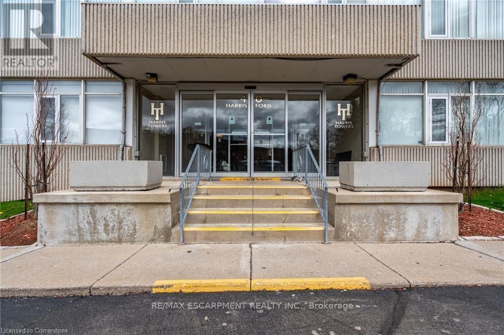402 - 40 Harrisford Street, Hamilton, Ontario  L8K 6N1 - Photo 2 - X12730516