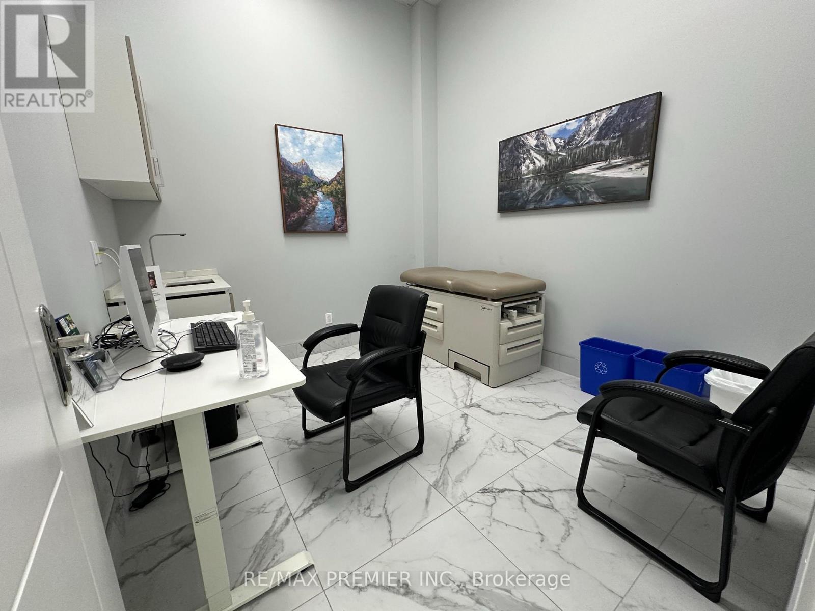 West Half - 120 Guelph Street, Halton Hills, Ontario  L7G 4A4 - Photo 14 - W12451385