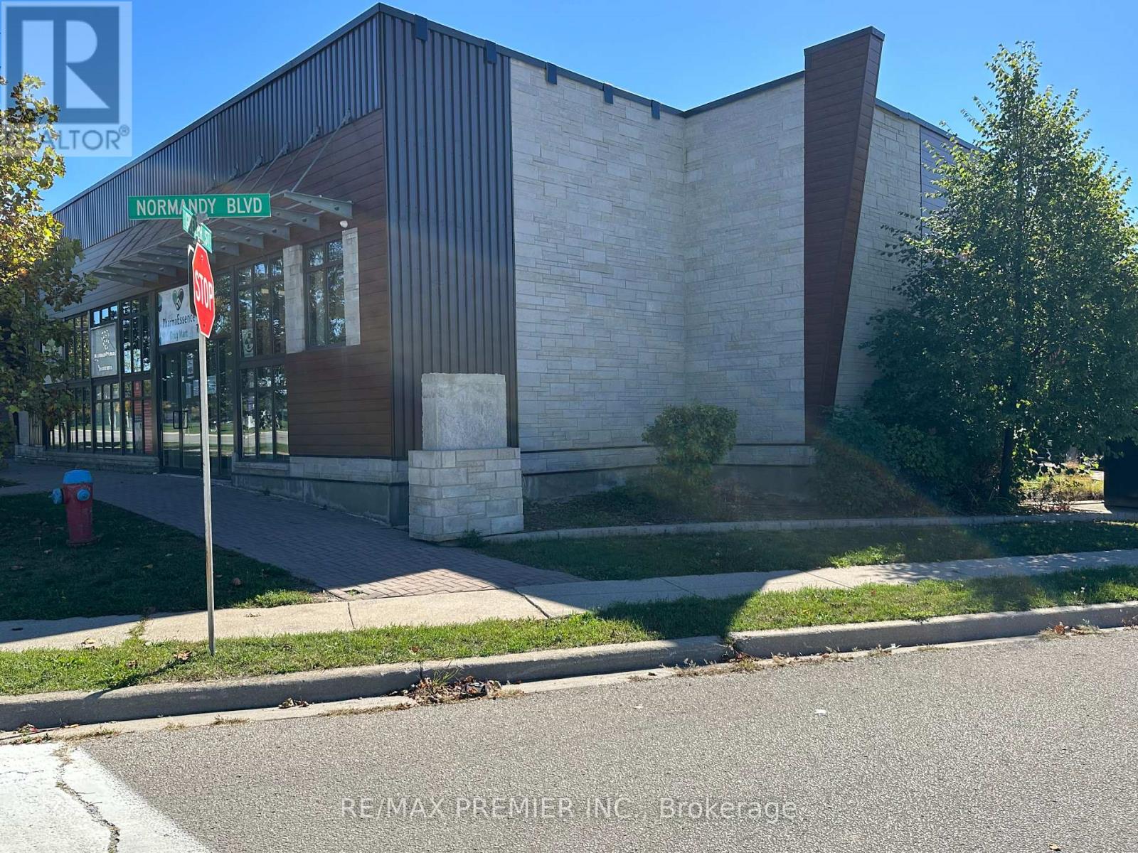 West Half - 120 Guelph Street, Halton Hills, Ontario  L7G 4A4 - Photo 34 - W12451385