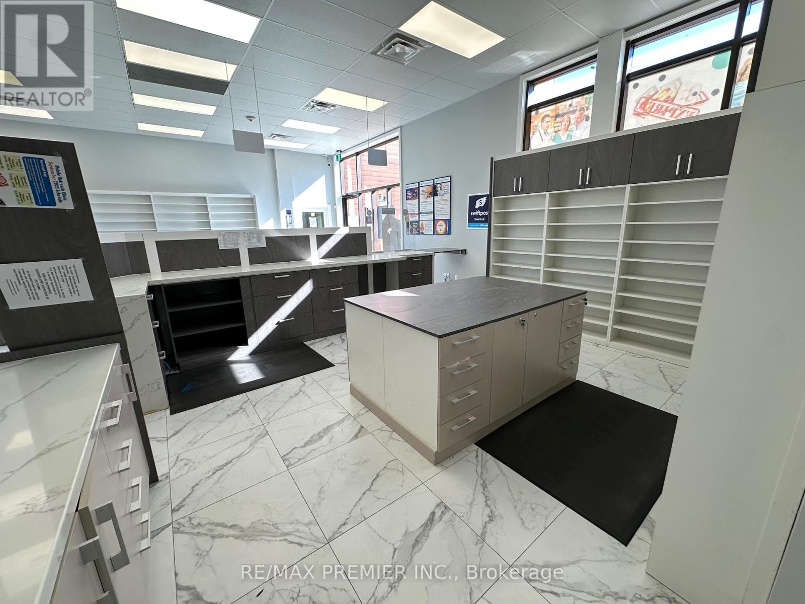 West Half - 120 Guelph Street, Halton Hills, Ontario  L7G 4A4 - Photo 31 - W12451385