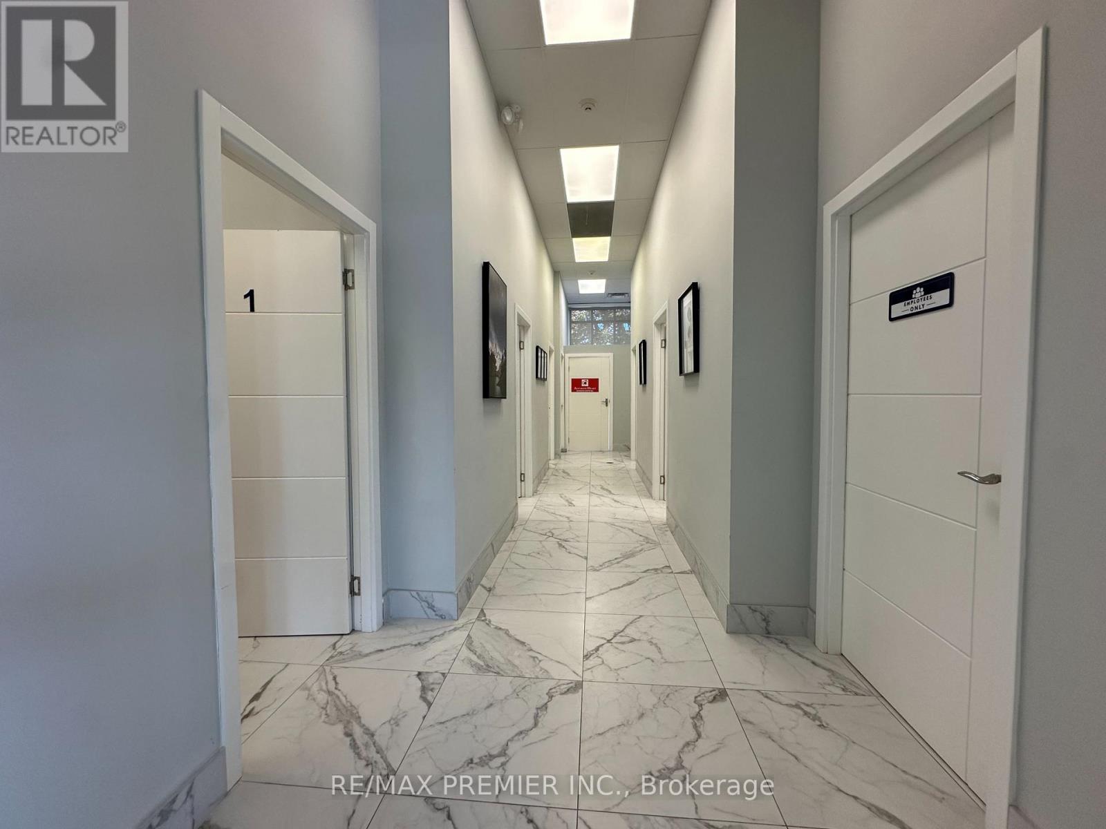 West Half - 120 Guelph Street, Halton Hills, Ontario  L7G 4A4 - Photo 12 - W12451385