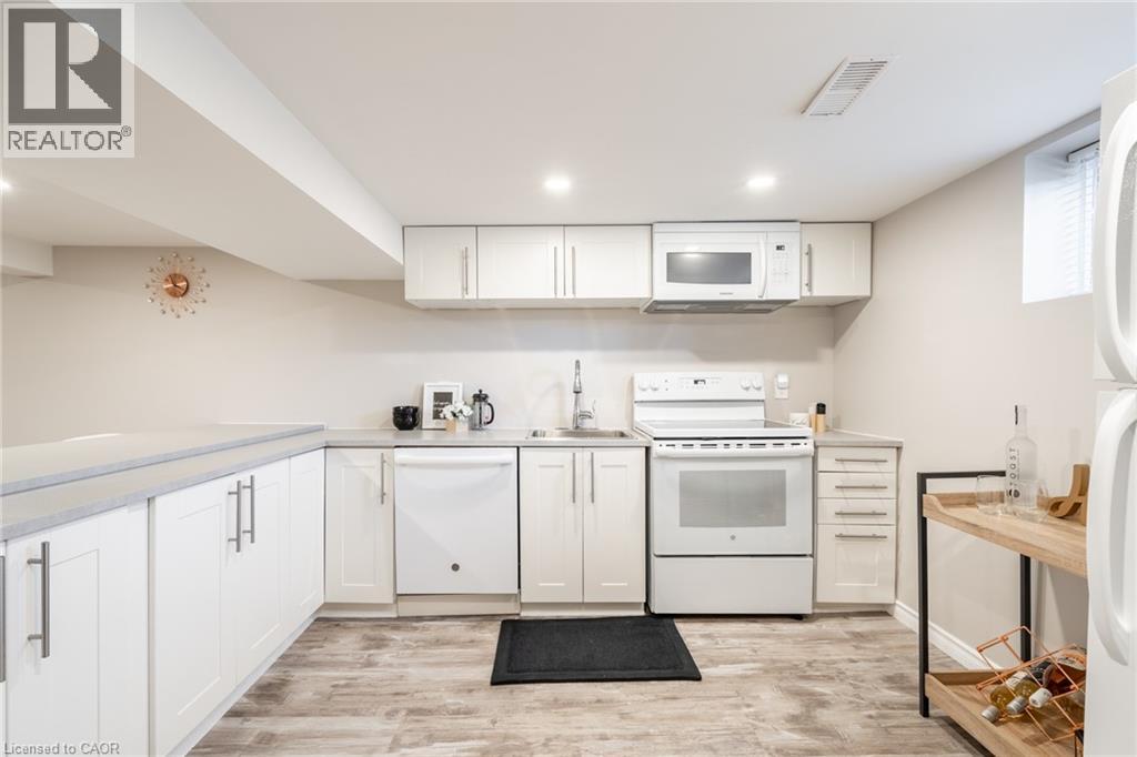 55 Ipswich Road Unit# Lower, Hamilton, Ontario  L8K 3G1 - Photo 13 - 40800870