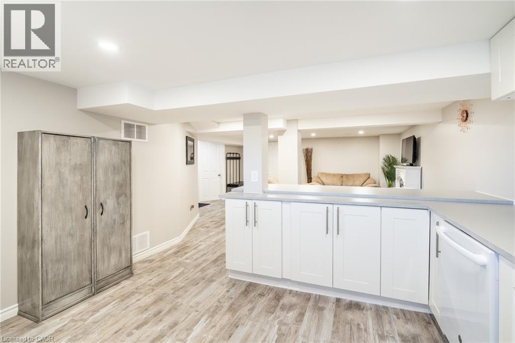 55 Ipswich Road Unit# Lower, Hamilton, Ontario  L8K 3G1 - Photo 15 - 40800870