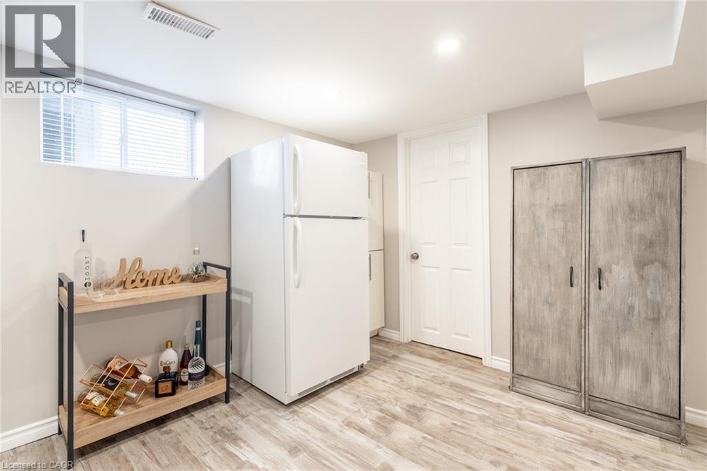 55 Ipswich Road Unit# Lower, Hamilton, Ontario  L8K 3G1 - Photo 16 - 40800870