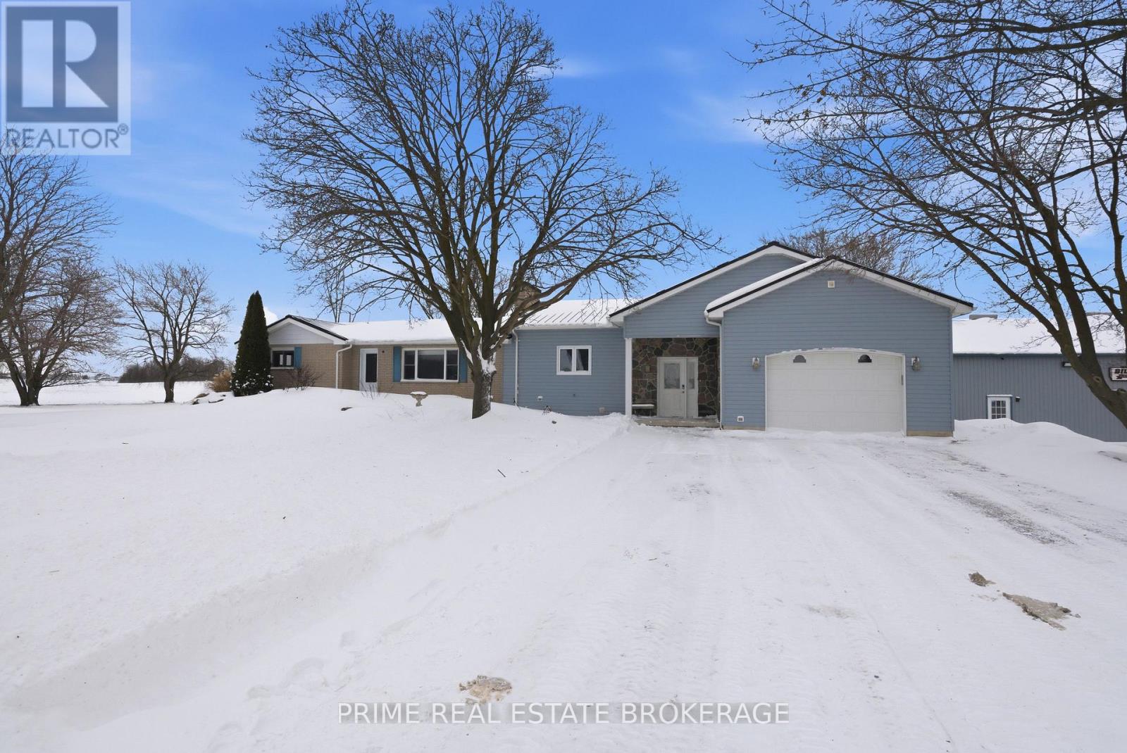 40987 Kirkton Road, South Huron, Ontario  N0M 1S5 - Photo 2 - X12730576