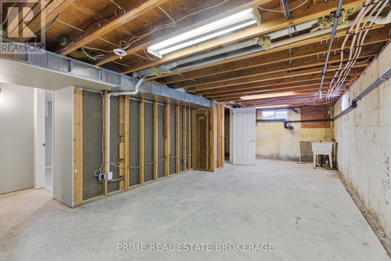 40987 Kirkton Road, South Huron, Ontario  N0M 1S5 - Photo 31 - X12730576