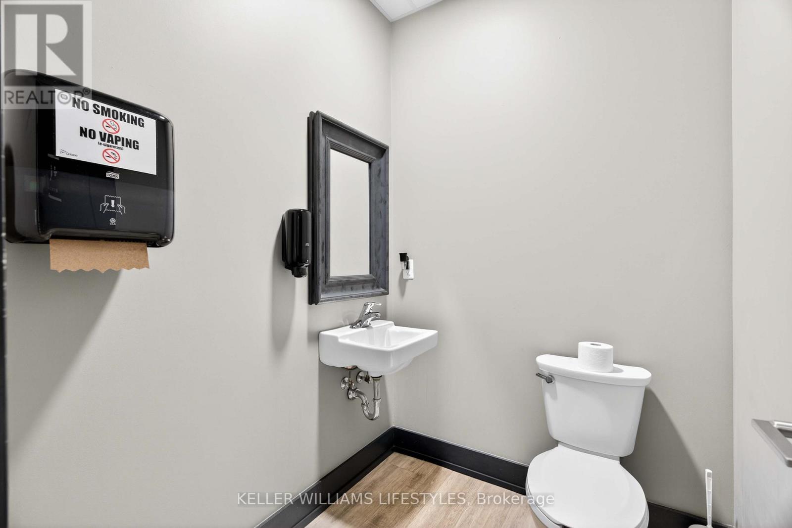 63 Front Street W, Strathroy-Caradoc, Ontario  N7G 1X6 - Photo 14 - X12730670