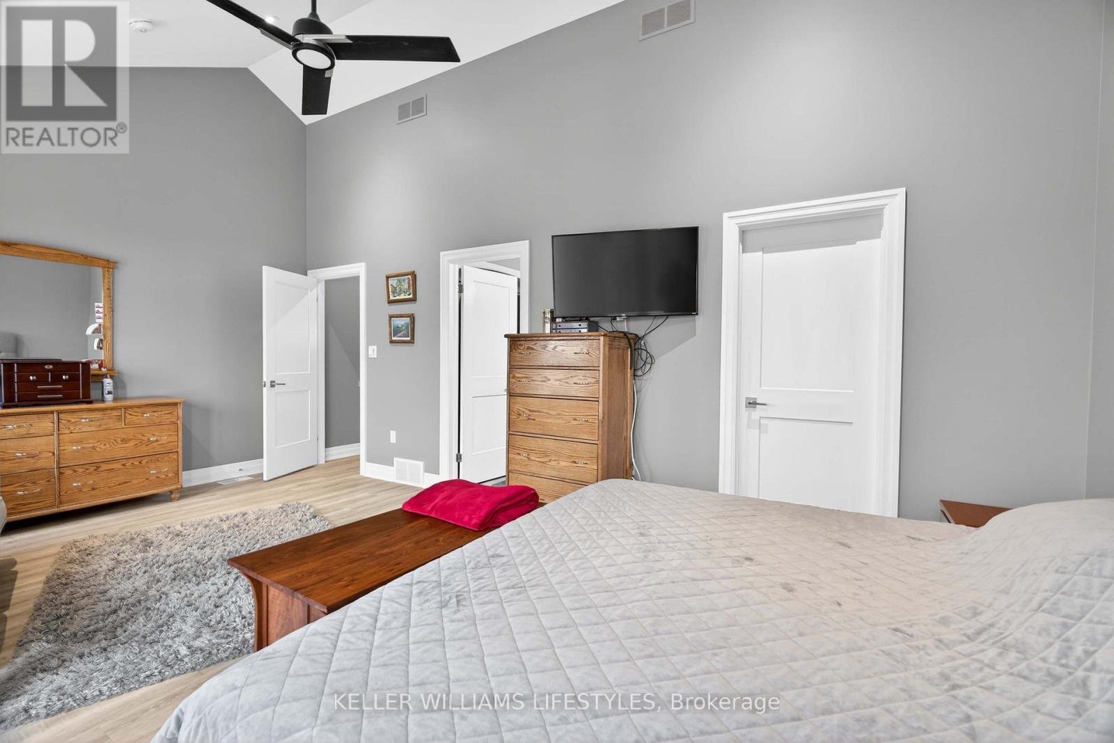 63 Front Street W, Strathroy-Caradoc, Ontario  N7G 1X6 - Photo 39 - X12730670