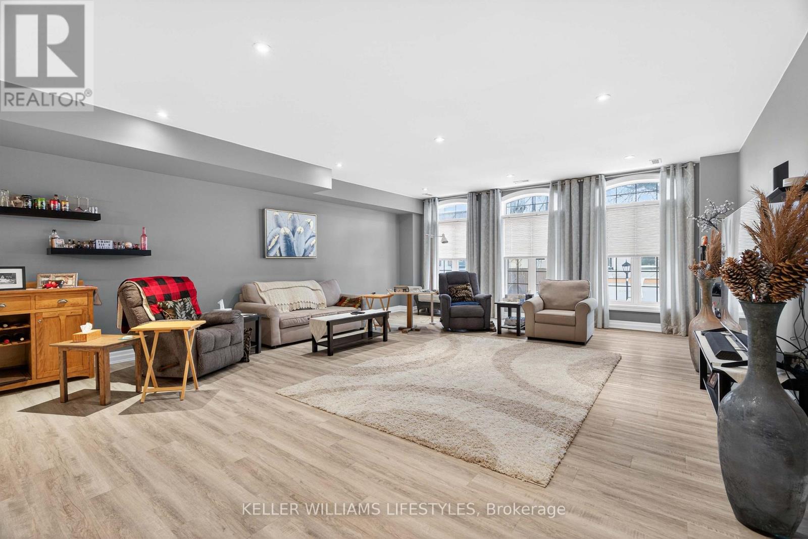 63 Front Street W, Strathroy-Caradoc, Ontario  N7G 1X6 - Photo 44 - X12730670