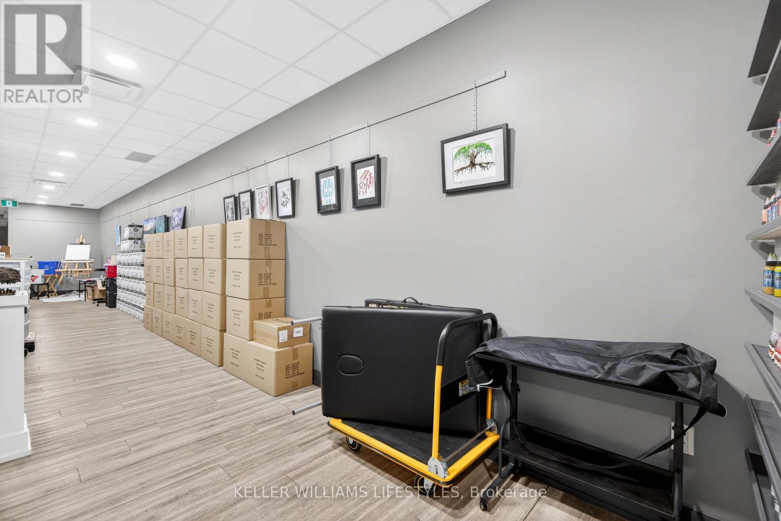 63 Front Street W, Strathroy-Caradoc, Ontario  N7G 1X6 - Photo 7 - X12730670