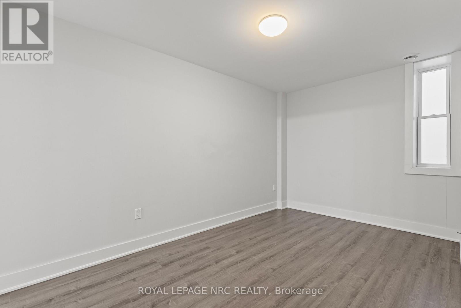 106 - 3710 Main Street, Niagara Falls, Ontario  L2G 6B1 - Photo 11 - X12730654