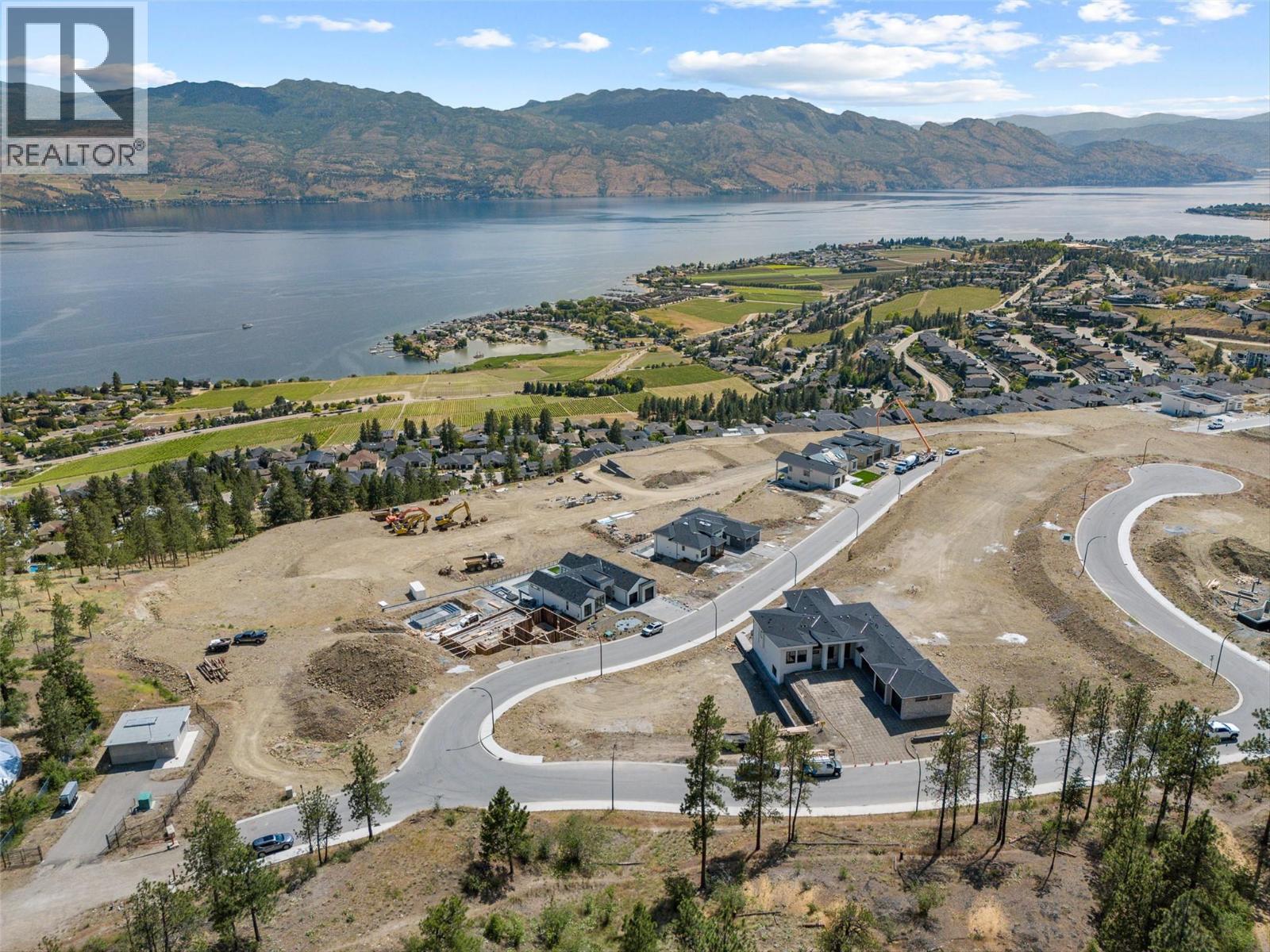 1359 Cabernet Way, West Kelowna, British Columbia  V4T 0E9 - Photo 2 - 10373019