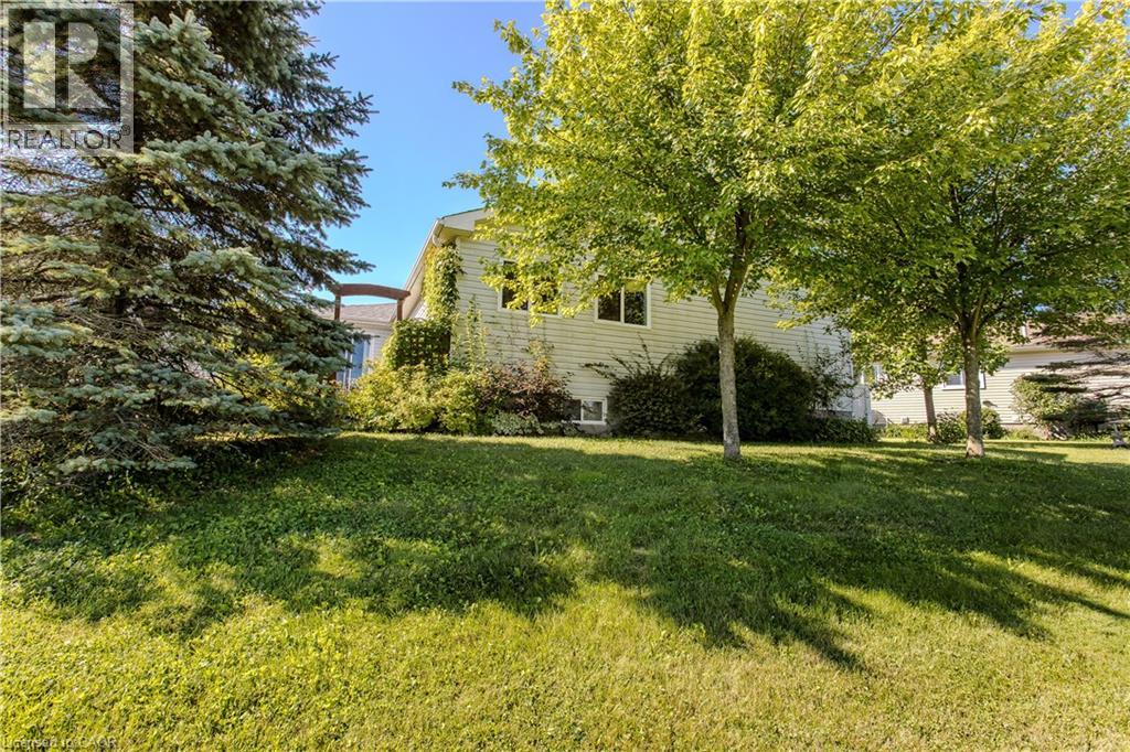 109 Emerald Court, Freelton, Ontario  L8B 1A5 - Photo 10 - 40777852