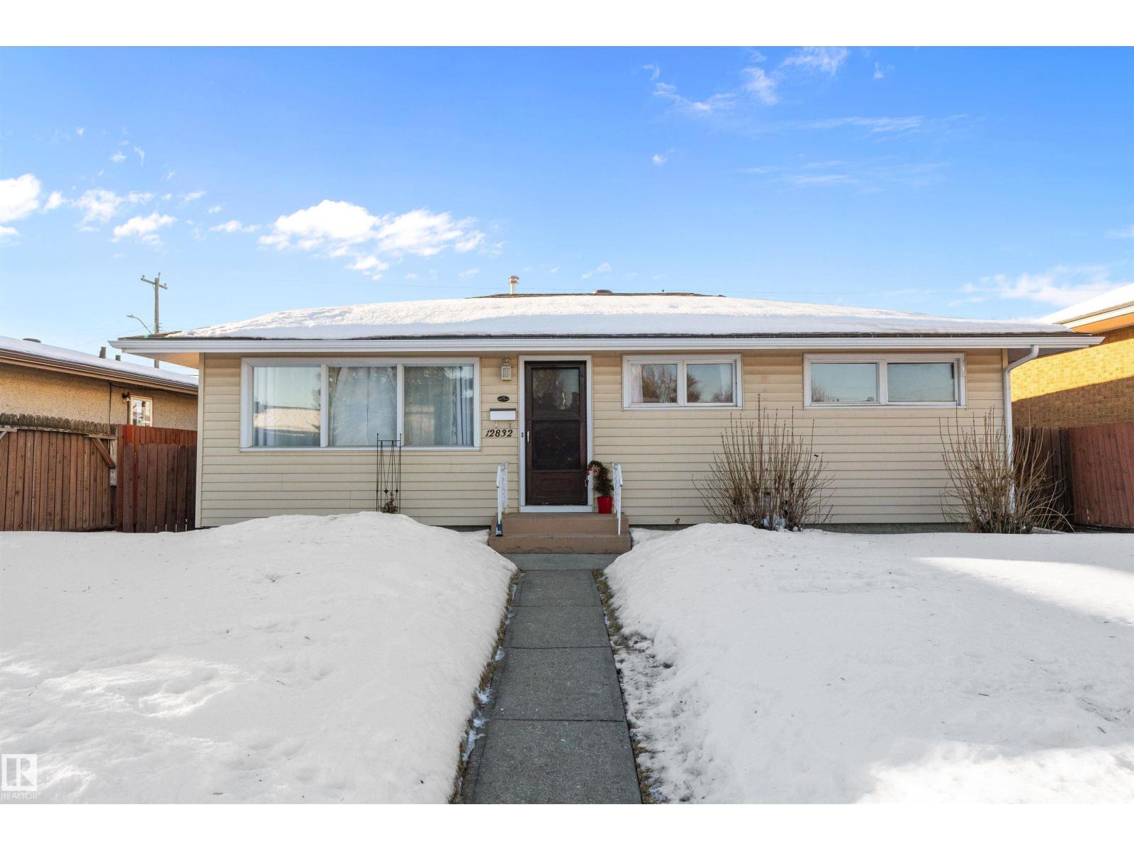 12832 134 St Nw, Edmonton, Alberta  T5L 1V4 - Photo 1 - E4470733