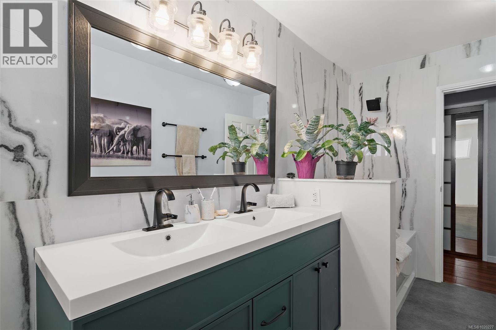 3915 Gilbert Dr, Metchosin, British Columbia  V9C 4B2 - Photo 15 - 1020227