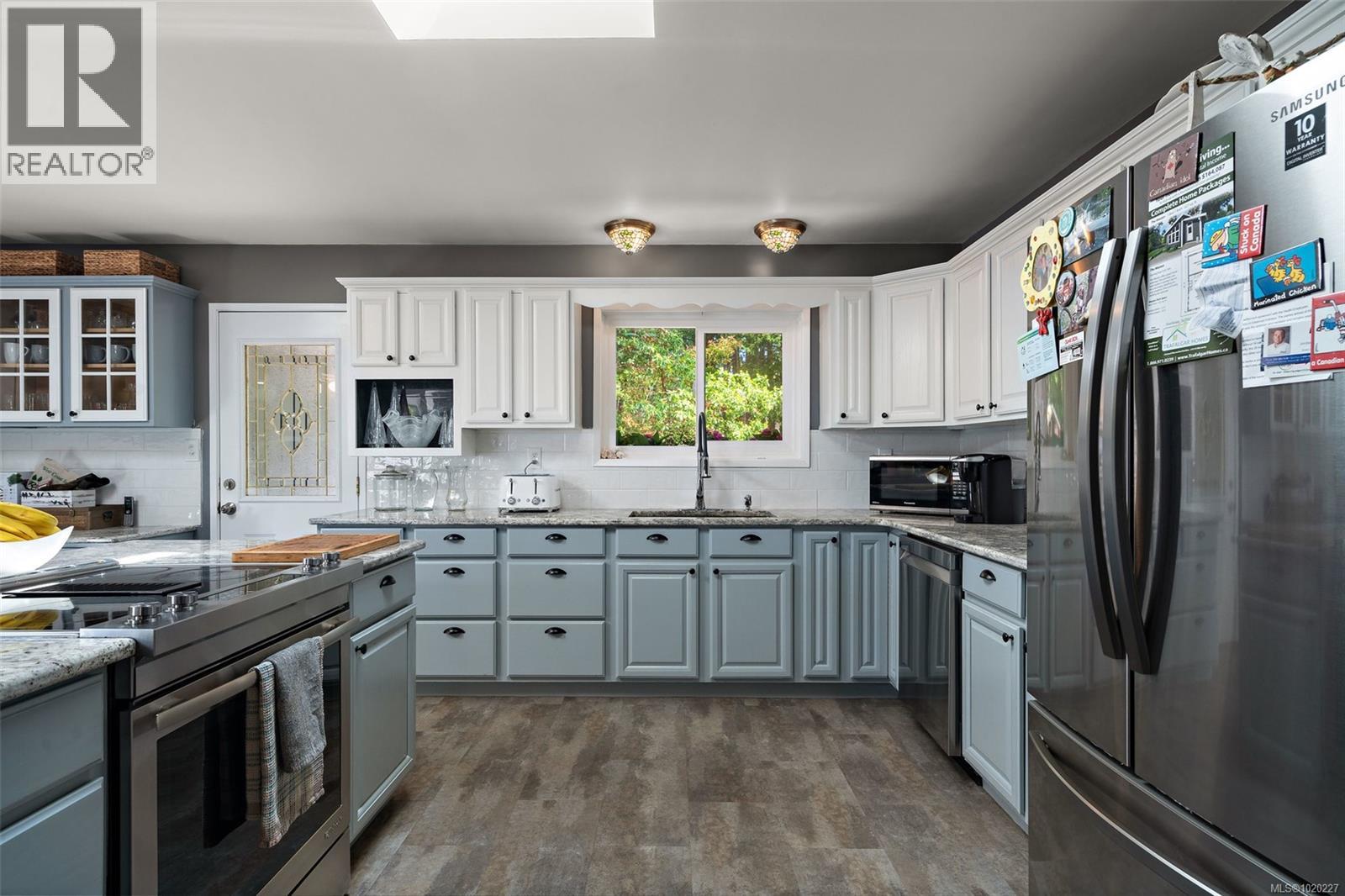 3915 Gilbert Dr, Metchosin, British Columbia  V9C 4B2 - Photo 9 - 1020227