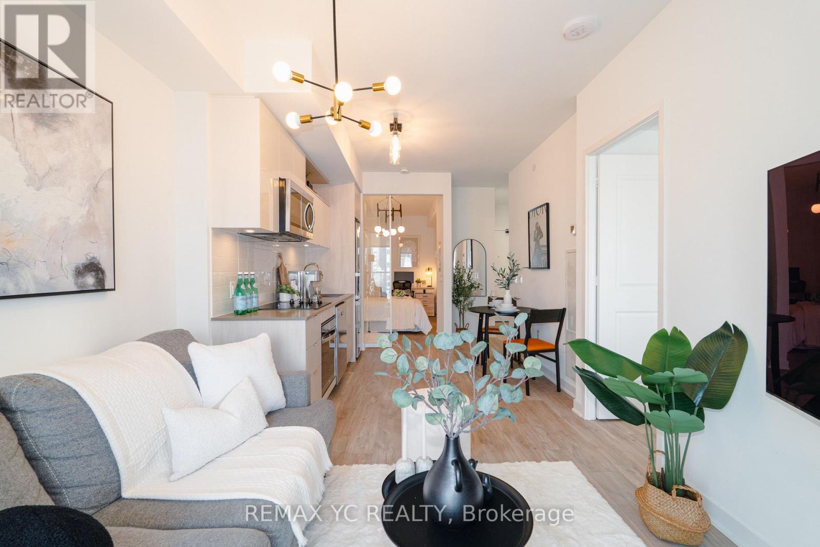 1802 - 100 DALHOUSIE STREET, Toronto, Ontario