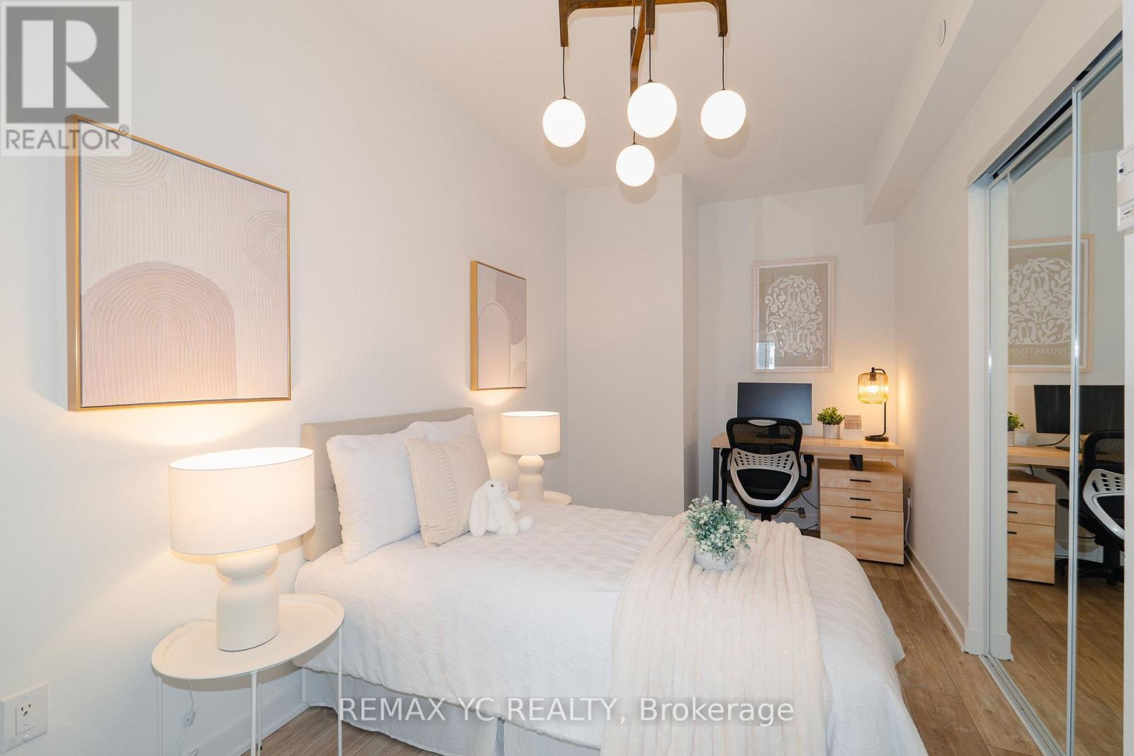 1802 - 100 Dalhousie Street, Toronto, Ontario  M5B 0C7 - Photo 17 - C12730546