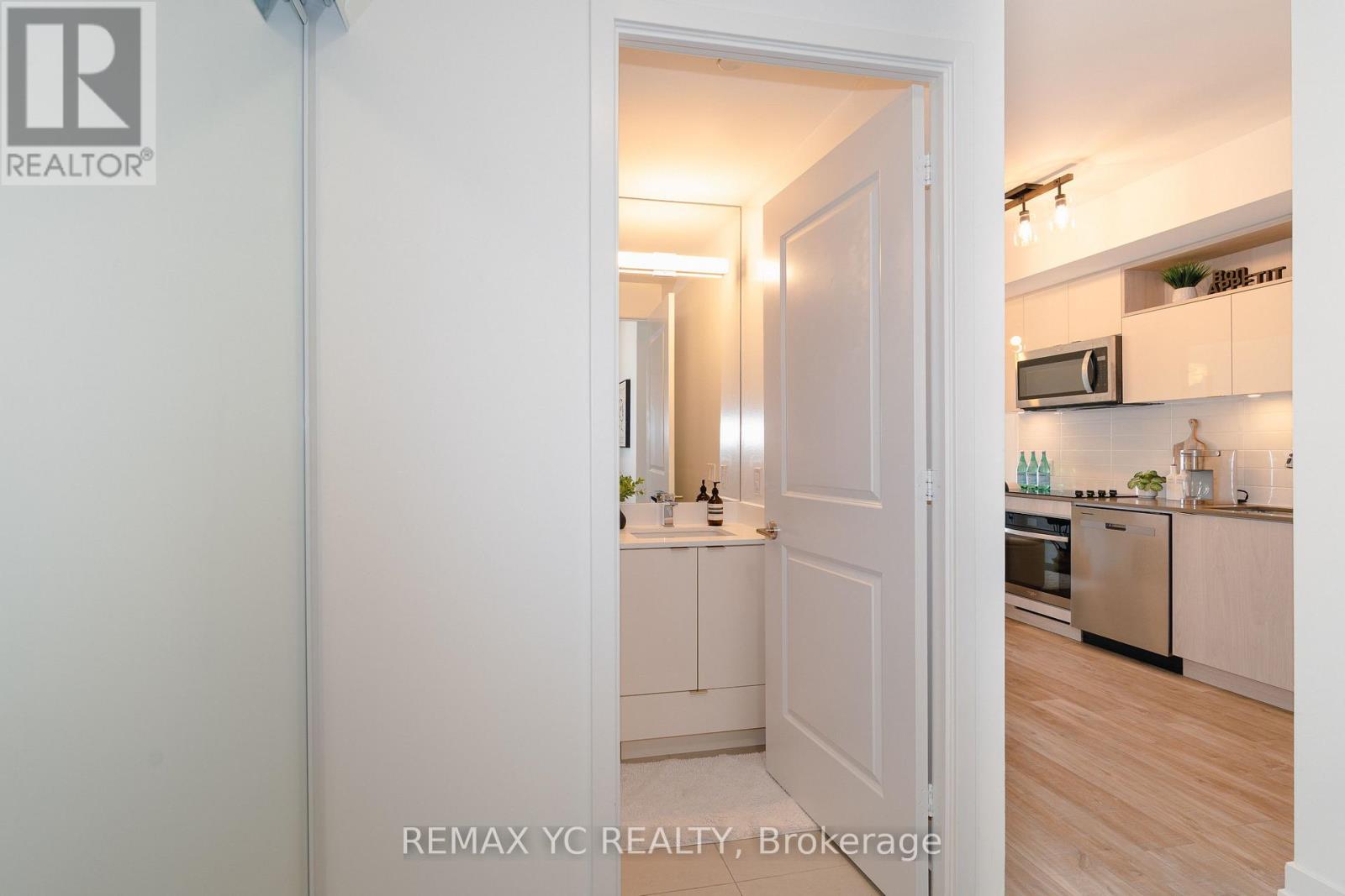 1802 - 100 Dalhousie Street, Toronto, Ontario  M5B 0C7 - Photo 7 - C12730546