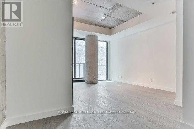 701 - 111 Bathurst Street, Toronto, Ontario  M5V 0M9 - Photo 10 - C12730592