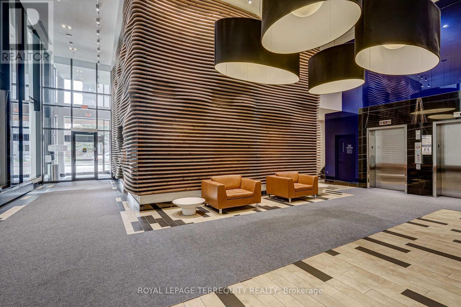 701 - 111 Bathurst Street, Toronto, Ontario  M5V 0M9 - Photo 13 - C12730592