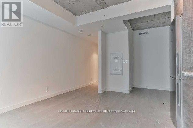 701 - 111 Bathurst Street, Toronto, Ontario  M5V 0M9 - Photo 8 - C12730592