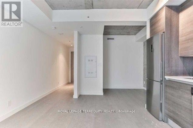 701 - 111 Bathurst Street, Toronto, Ontario  M5V 0M9 - Photo 9 - C12730592