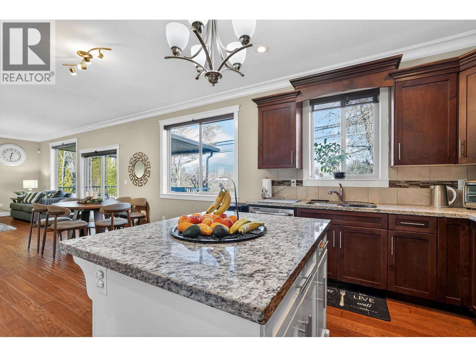 23015 Olund Crescent, Maple Ridge, British Columbia  V2X 9L3 - Photo 3 - R3083064