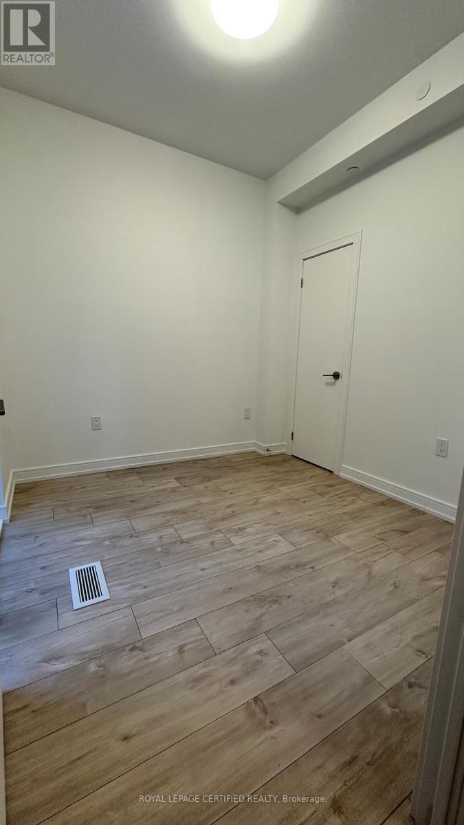 13 - 168 Clonmore Drive, Toronto (Birchcliffe-Cliffside), Ontario  M1N 0B9 - Photo 3 - E12730598