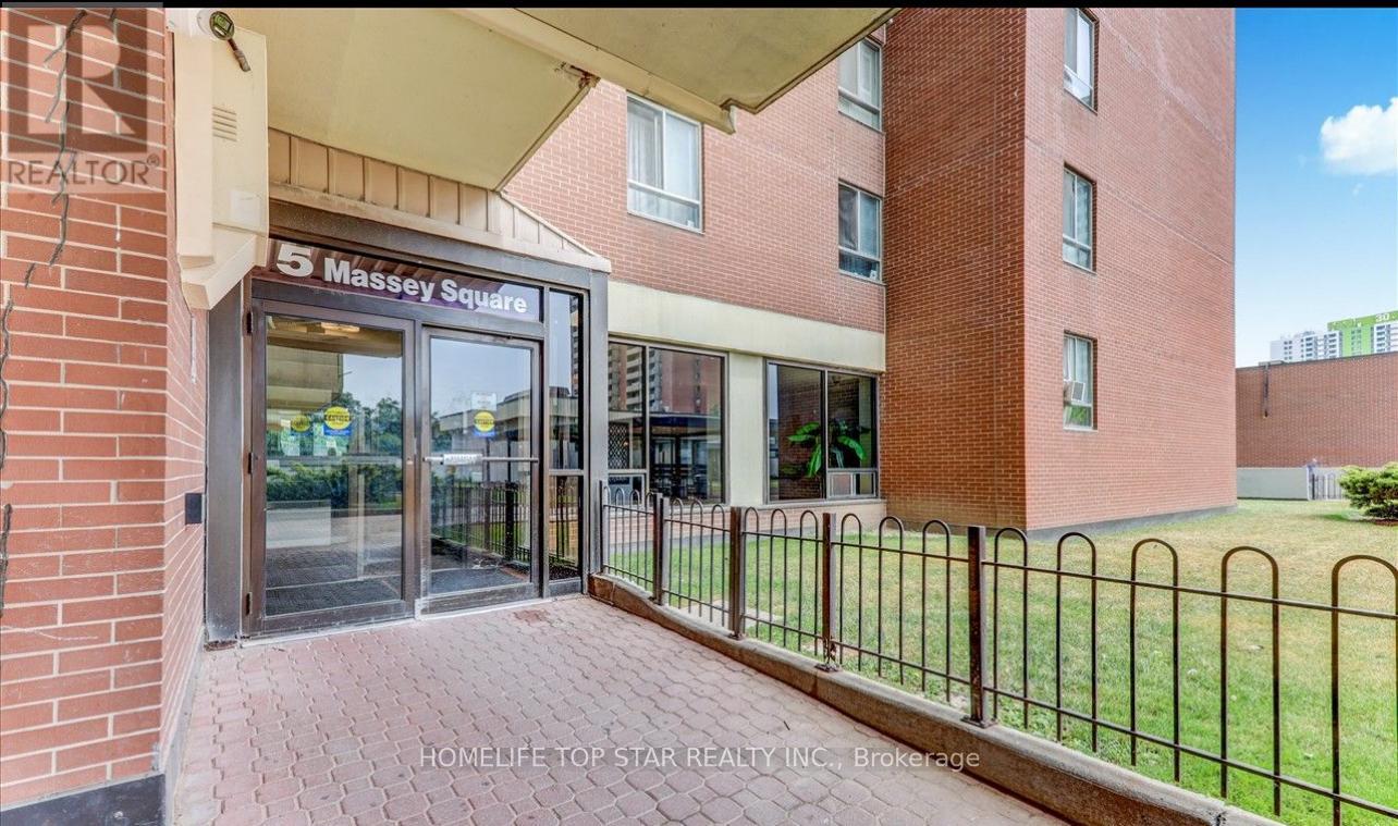 1806 - 5 Massey Square, Toronto, Ontario  M4C 5L6 - Photo 2 - E12730622